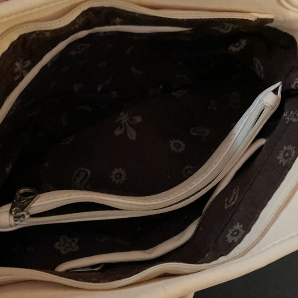 MW Purse - Picture 4 of 6